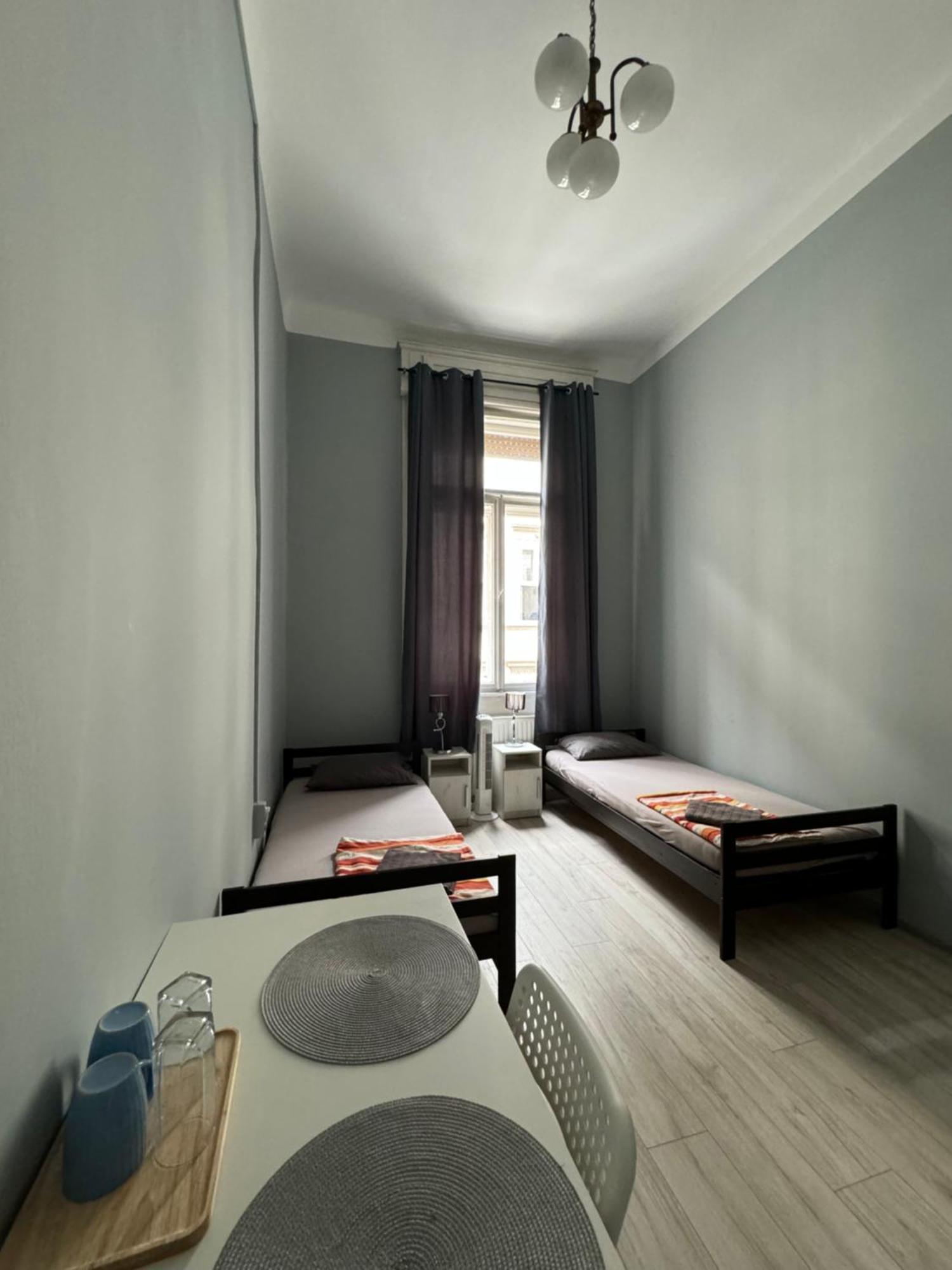 Boomerang Hostel Budapest Bagian luar foto