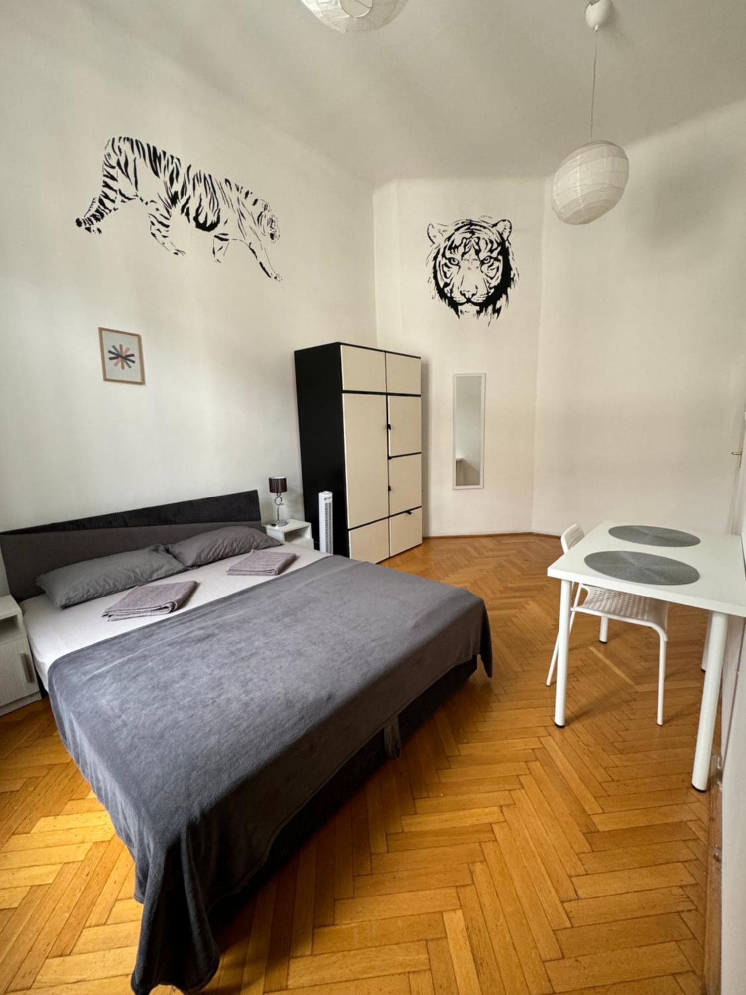 Boomerang Hostel Budapest Bagian luar foto