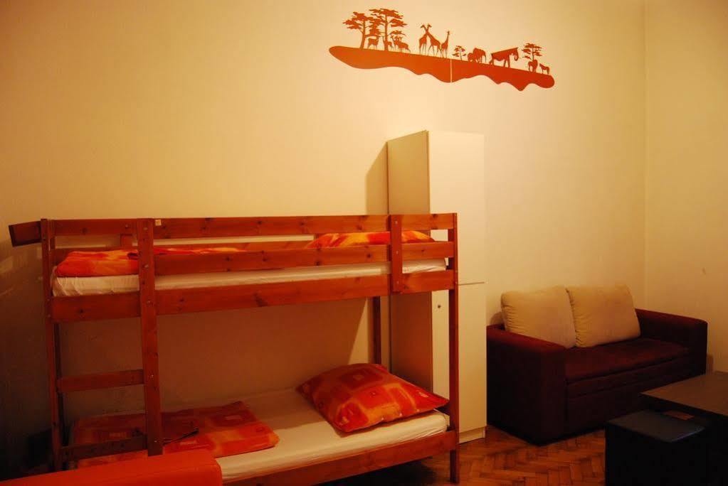Boomerang Hostel Budapest Bagian luar foto