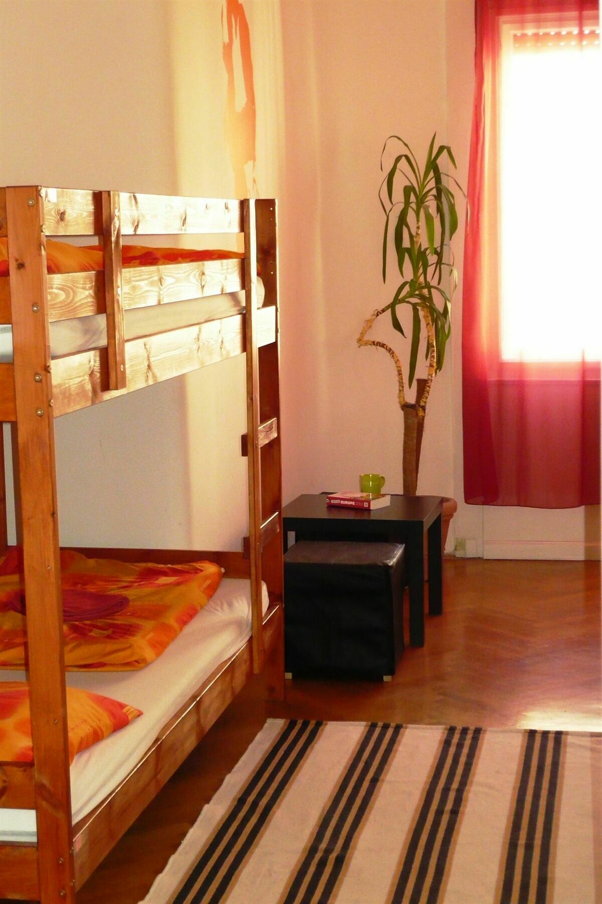 Boomerang Hostel Budapest Bagian luar foto